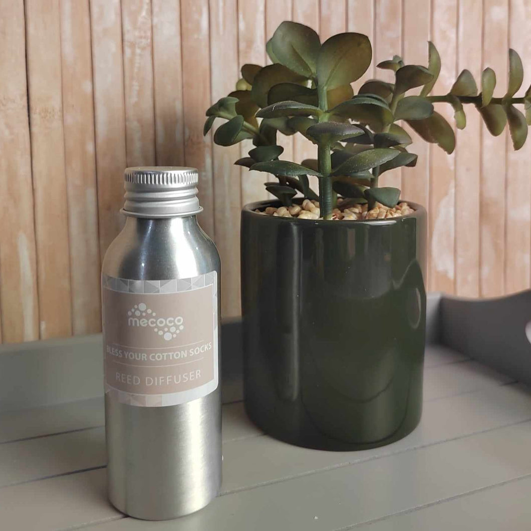 Bless your Cotton Socks / Fresh Linen Reed Diffuser Refill Bottle