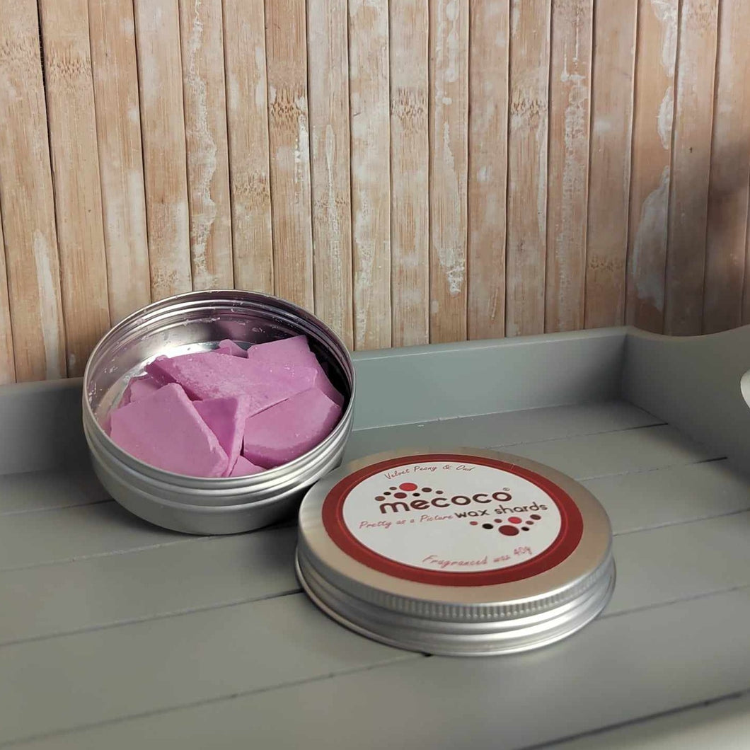 Pretty as a Picture / Peony, Oud and Vanilla, Purple Scented Soy Wax Shards Tin