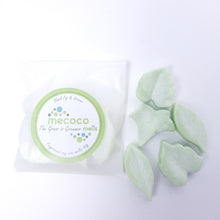 Load image into Gallery viewer, The Grass is Greener / Black Fig &amp; Vetiver, Green Scented Soy Wax Melts refill bag

