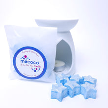 Load image into Gallery viewer, If the Shoe Fits / Black Raspberry &amp; Peppercorn, Blue Scented Soy Wax Melts refill bag
