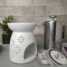 Load image into Gallery viewer, Flower Design Wax Melter
